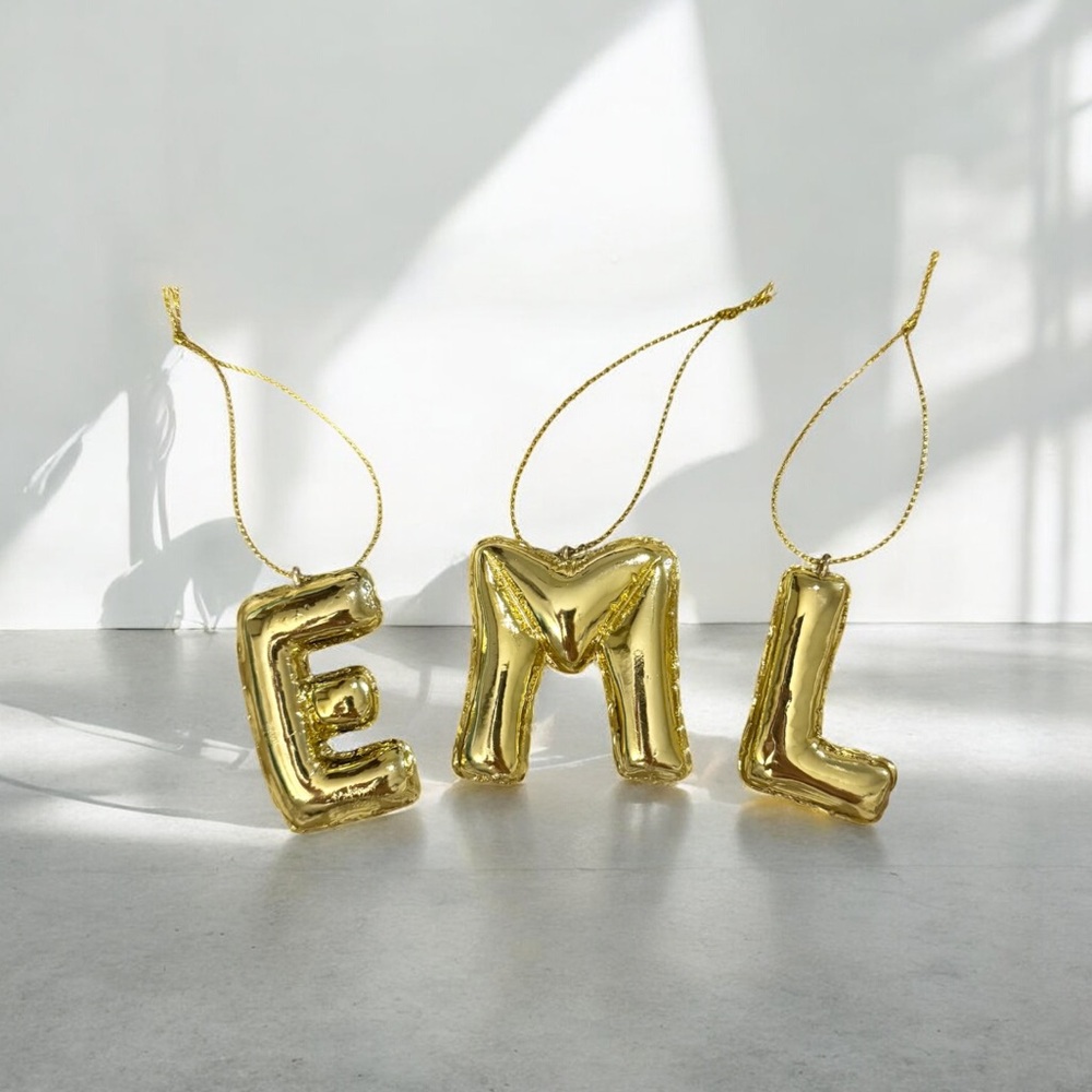 Balloon Letter Ornaments L, M, E - Picture 2 of 4